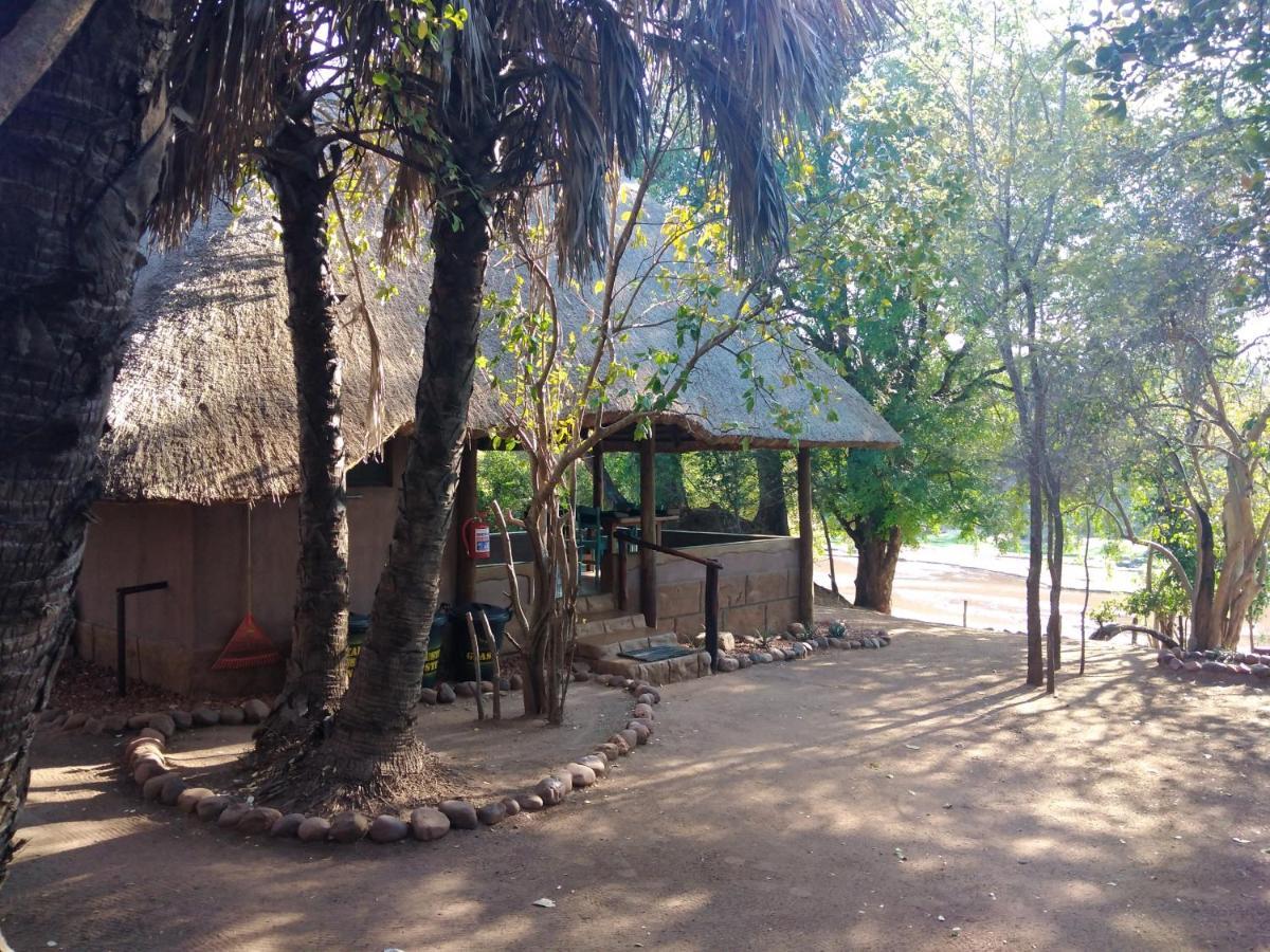 Nthakeni Bush & River Camp Pafuri Gate Exterior foto